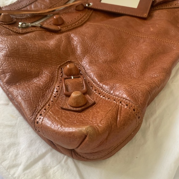 Balenciaga Brown Leather Brief. Size: 16.5”Wx14”Hx3”D. Handle drop: 5.5” - Picture 10 of 16